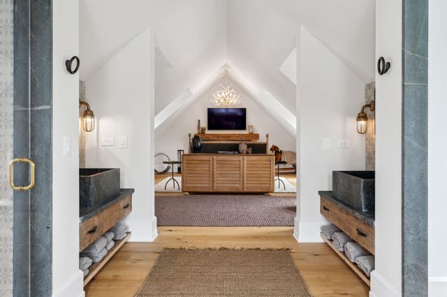 3147 Mount Hunger Road, Barnard, VT 05091