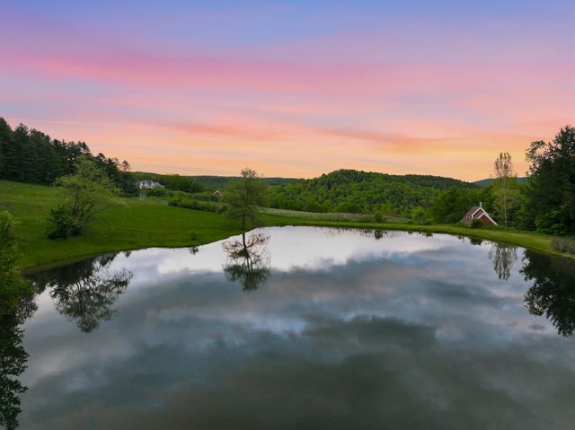 3147 Mount Hunger Road, Barnard, VT 05091