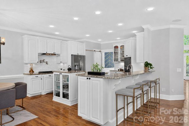6605 Saunton Court, Charlotte, NC 28277
