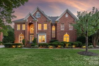 6605 Saunton Court, Charlotte, NC 28277