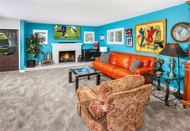 20944 Elkwood Street, Canoga Park, CA 91304