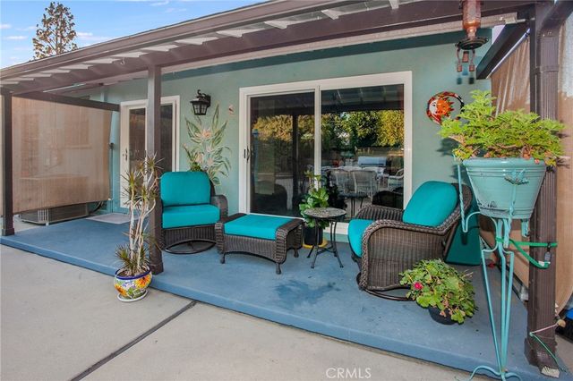 20944 Elkwood Street, Canoga Park, CA 91304