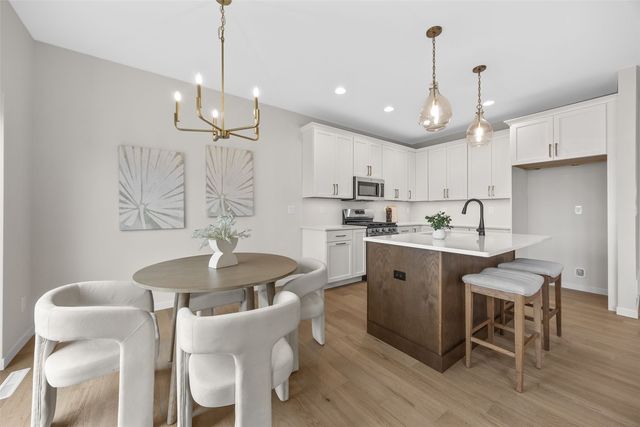 552 Davis Drive NE, Mt Vernon, IA 52314