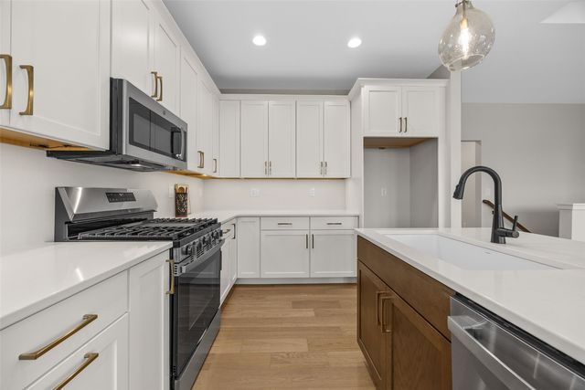 552 Davis Drive NE, Mt Vernon, IA 52314