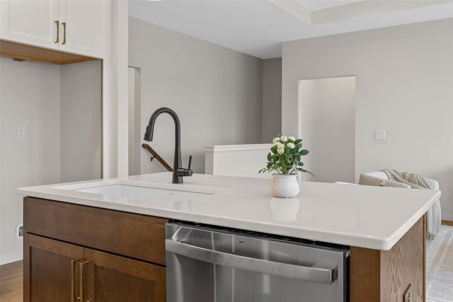 552 Davis Drive NE, Mt Vernon, IA 52314