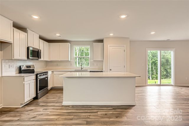 1926 Old Ormand Lane, Bessemer City, NC 28016