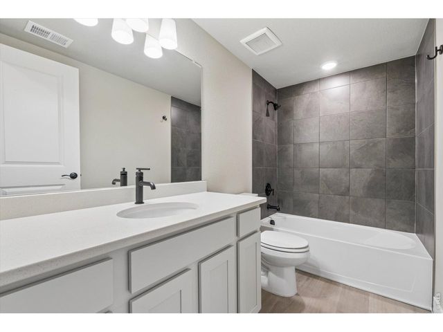 1814 Cord Grass Dr, Fort Collins, CO 80524