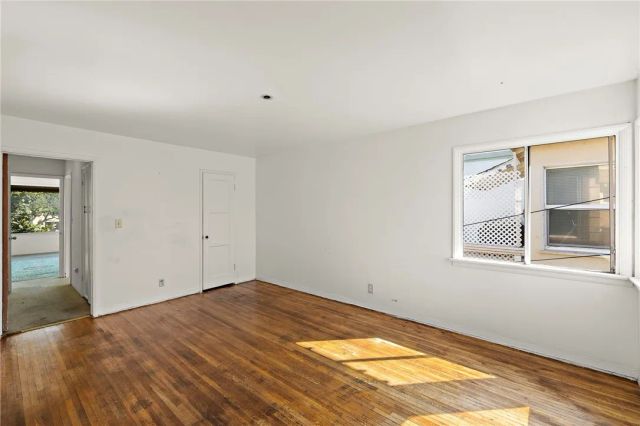 3709 W Balboa, Newport Beach, CA 92663
