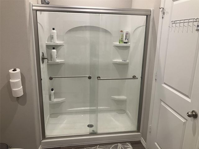 10669 N Lake Road, Montgomery, TX 77316