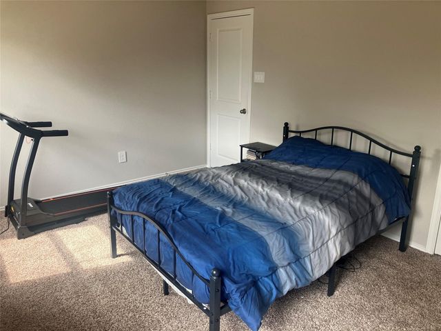 10669 N Lake Road, Montgomery, TX 77316