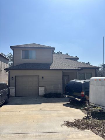 10669 N Lake Road, Montgomery, TX 77316