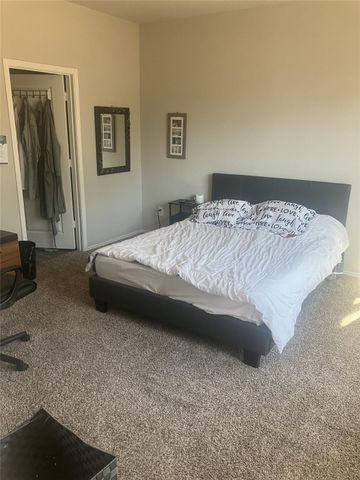 10669 N Lake Road, Montgomery, TX 77316