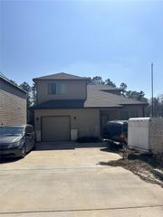 10669 N Lake Road, Montgomery, TX 77316