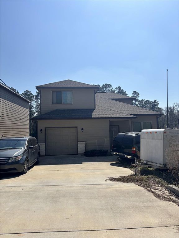 10669 N Lake Road, Montgomery, TX 77316