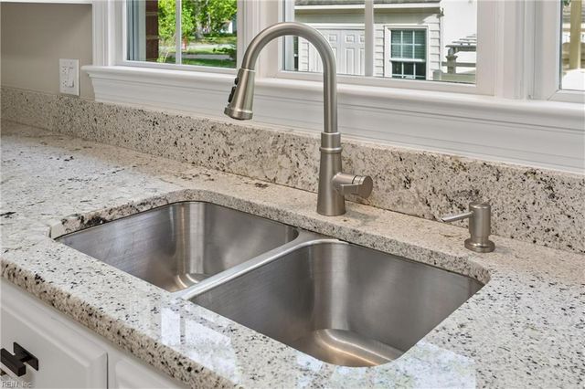 113 Quantico LOOP, Yorktown, VA 23693
