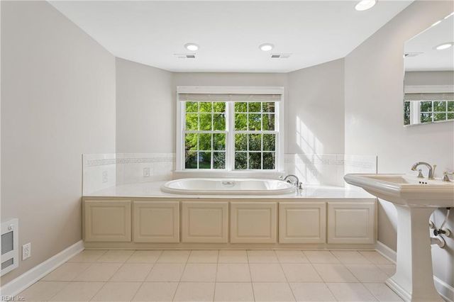 113 Quantico LOOP, Yorktown, VA 23693