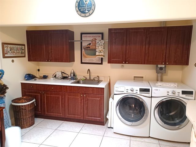 64 Coyote Trail, Santa Fe, NM 87508