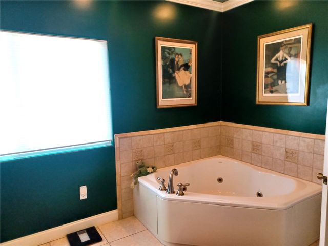 64 Coyote Trail, Santa Fe, NM 87508