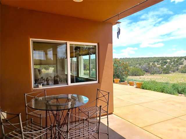 64 Coyote Trail, Santa Fe, NM 87508