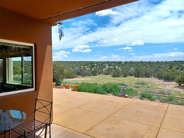 64 Coyote Trail, Santa Fe, NM 87508