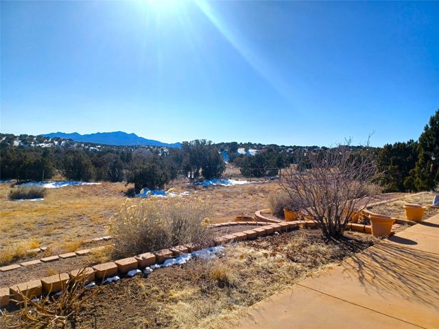 64 Coyote Trail, Santa Fe, NM 87508