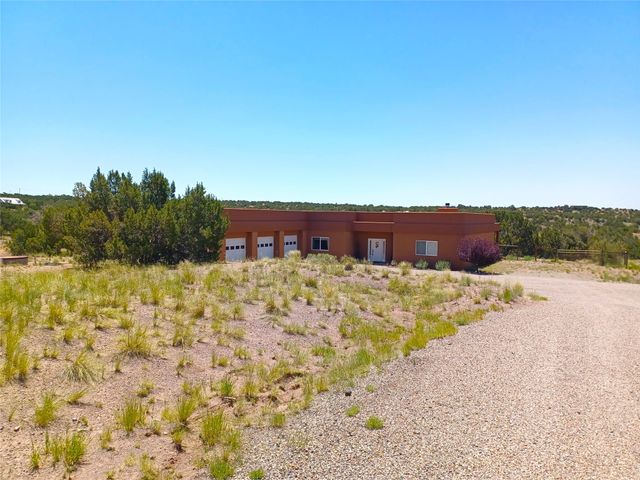 64 Coyote Trail, Santa Fe, NM 87508