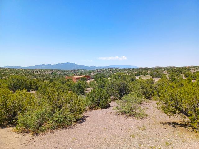 64 Coyote Trail, Santa Fe, NM 87508