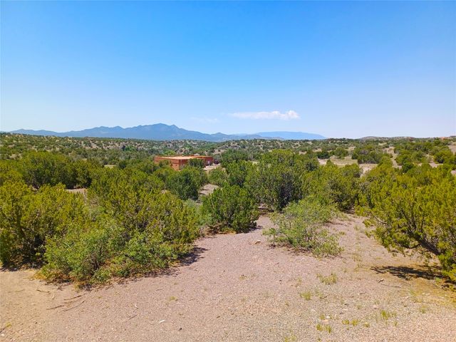 64 Coyote Trail, Santa Fe, NM 87508