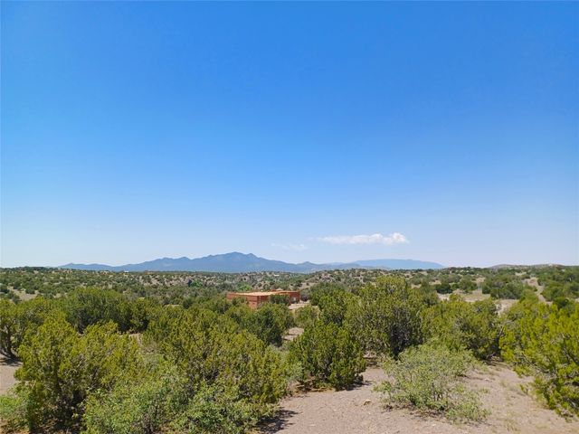 64 Coyote Trail, Santa Fe, NM 87508