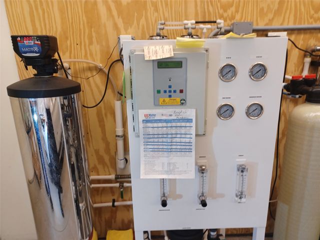 64 Coyote Trail, Santa Fe, NM 87508