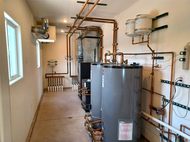 64 Coyote Trail, Santa Fe, NM 87508