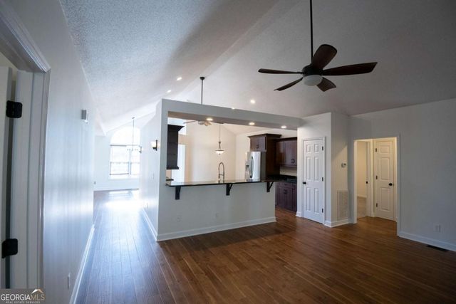 108 Hunter Way, Carrollton, GA 30116