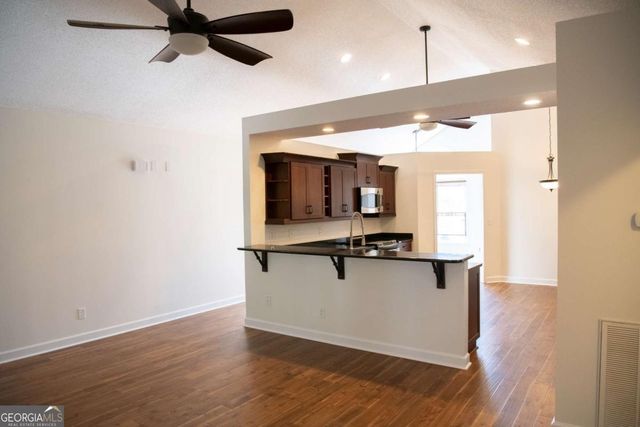 108 Hunter Way, Carrollton, GA 30116