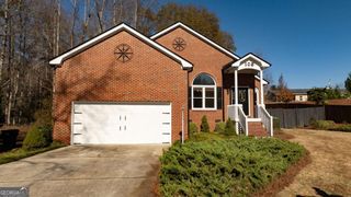 108 Hunter Way, Carrollton, GA 30116