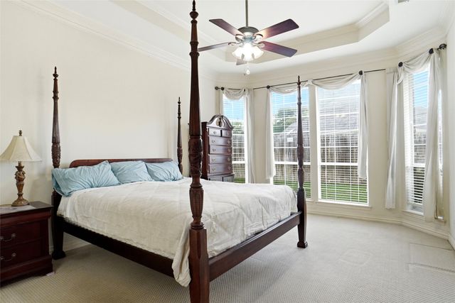 1620 Oak Creek Drive, Hurst, TX 76054