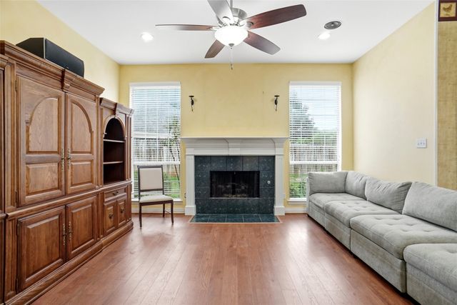 1620 Oak Creek Drive, Hurst, TX 76054