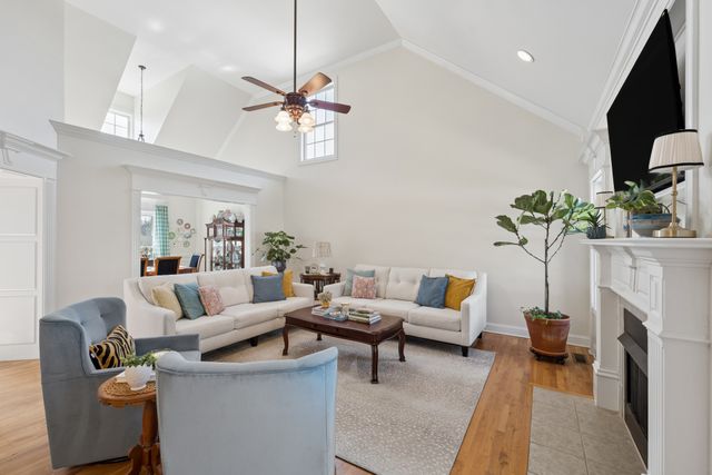 151 Sayre Ln, Murfreesboro, TN 37127