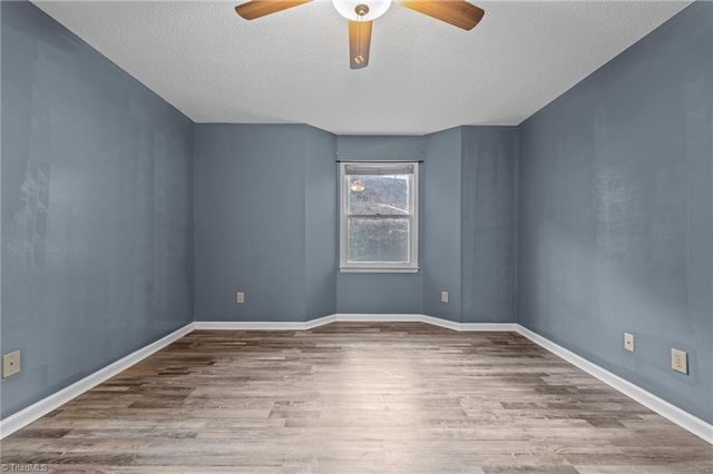 5928 Friendly Avenue C, Greensboro, NC 27410