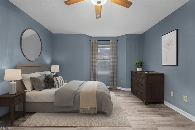 5928 Friendly Avenue C, Greensboro, NC 27410