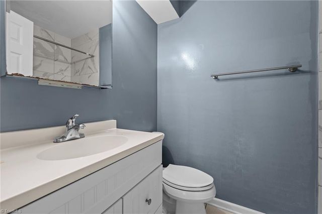 5928 Friendly Avenue C, Greensboro, NC 27410