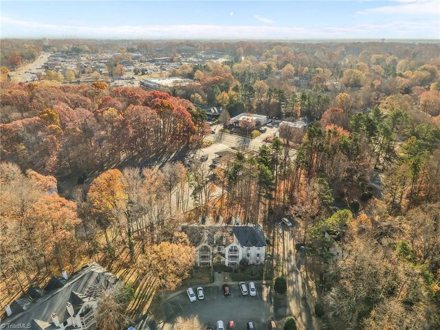 5928 Friendly Avenue C, Greensboro, NC 27410