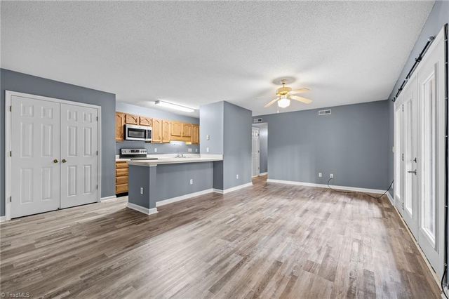 5928 Friendly Avenue C, Greensboro, NC 27410