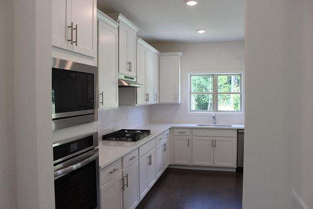 5837 Creek Indian Drive, Sugar Hill, GA 30518