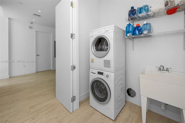 17475 Collins Ave 1201, Sunny Isles Beach, FL 33160