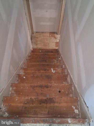 1018 W BROWNING RD, Bellmawr, NJ 08031