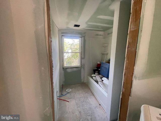 1018 W BROWNING RD, Bellmawr, NJ 08031