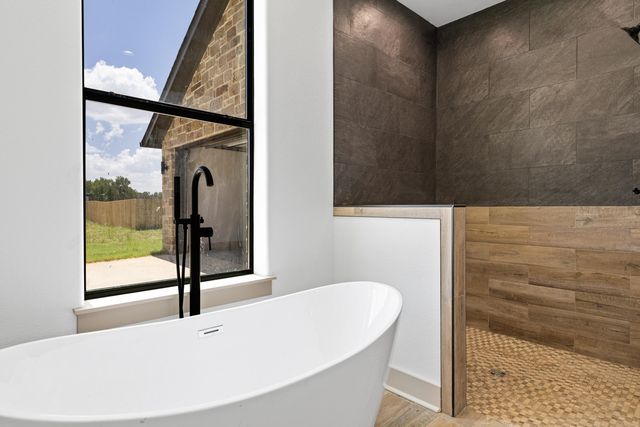 142 Big Oaks Rd, Kilgore, TX 75662