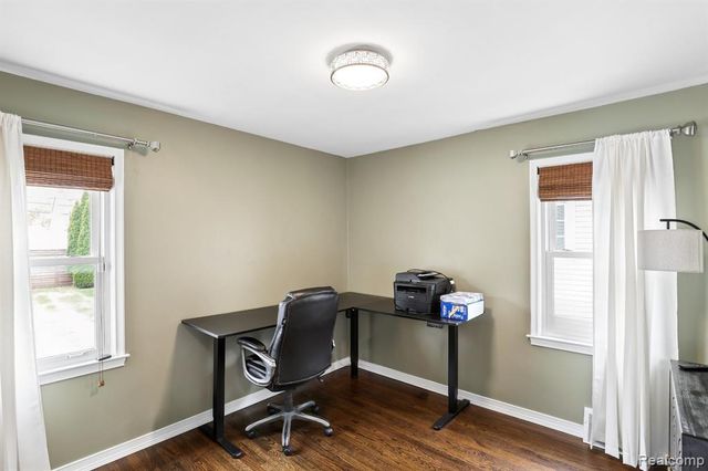 312 S Edgeworth Avenue, Royal Oak, MI 48067
