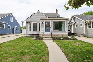 312 S Edgeworth Avenue, Royal Oak, MI 48067