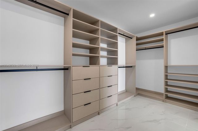 700 NE 24th St 4702, Miami, FL 33137